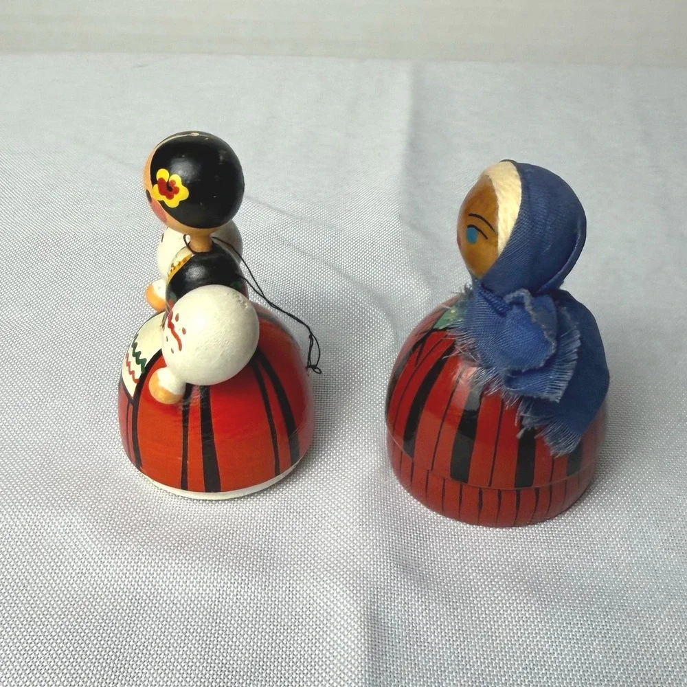 VTG Polish Folk Art Wooden Dolls Pair Hand Painted 1978 Poland Egg Figurine
